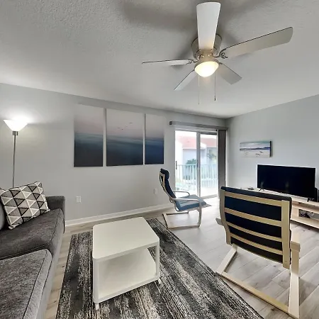 Madeira Beach Yacht Club 261F